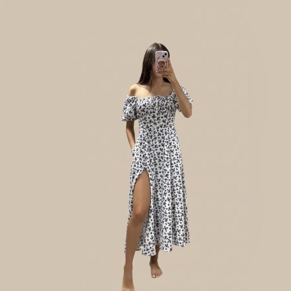 unbranded Dresses & Skirts - Floral Blue and White Women's Dress- size XS